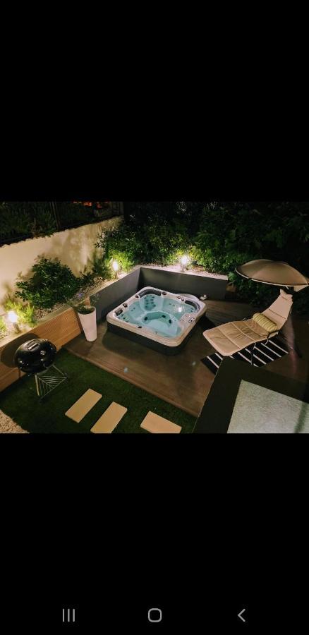 Apartments Villa 9 ポドストラナ エクステリア 写真