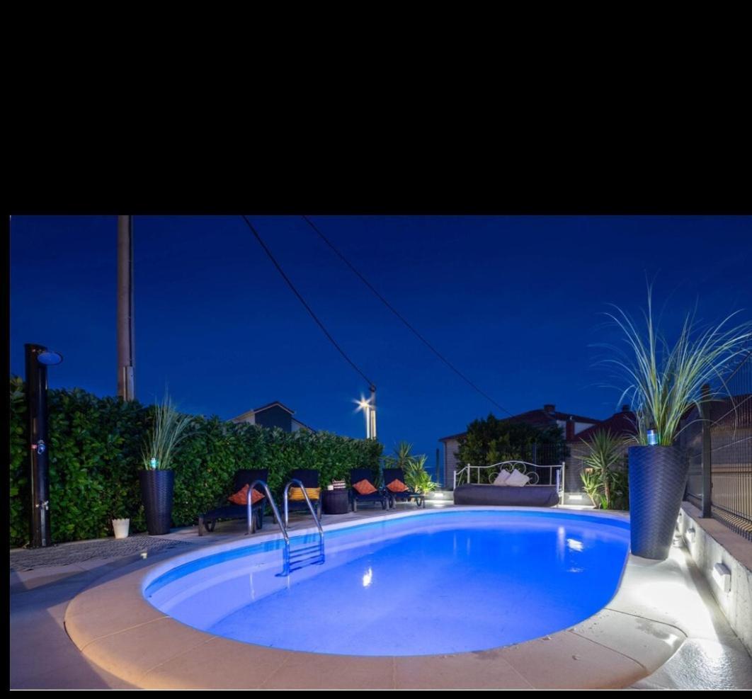 Apartments Villa 9 ポドストラナ エクステリア 写真