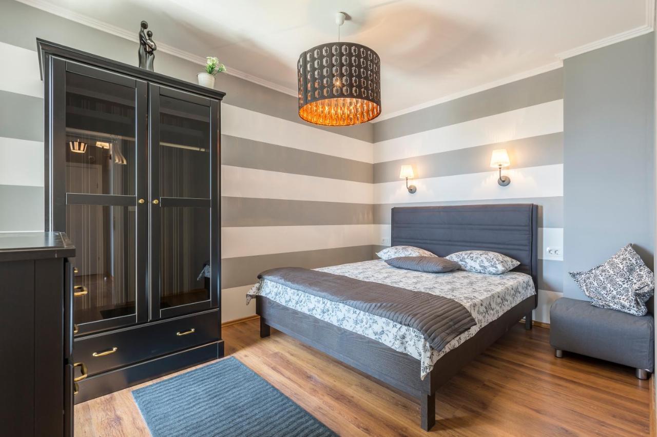 Apartments Villa 9 ポドストラナ エクステリア 写真